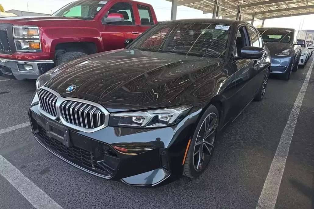 2024 Bmw 330i photo 1