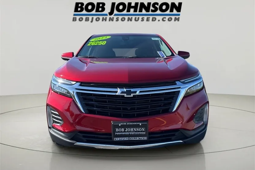 2024 Chevrolet Equinox LT photo 1