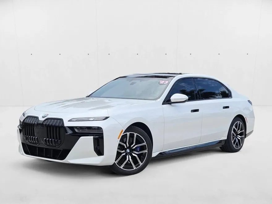 2023 Bmw i7 xDrive60 photo 1