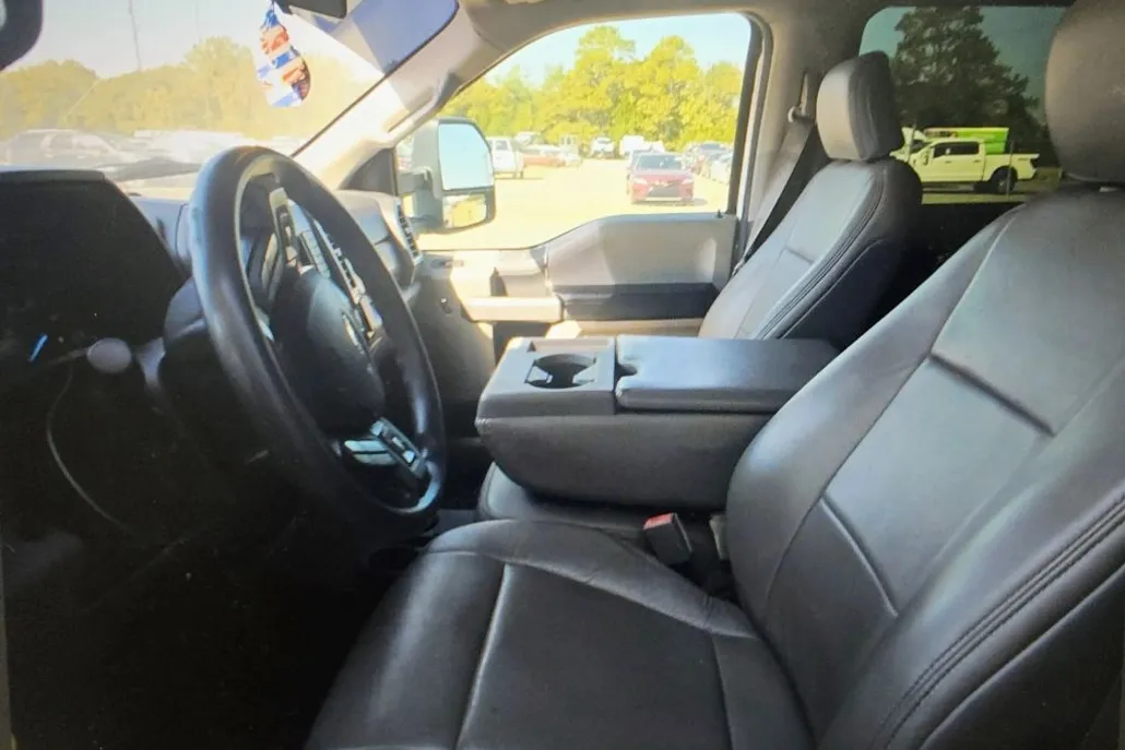 2018 Ford F-350 photo 1