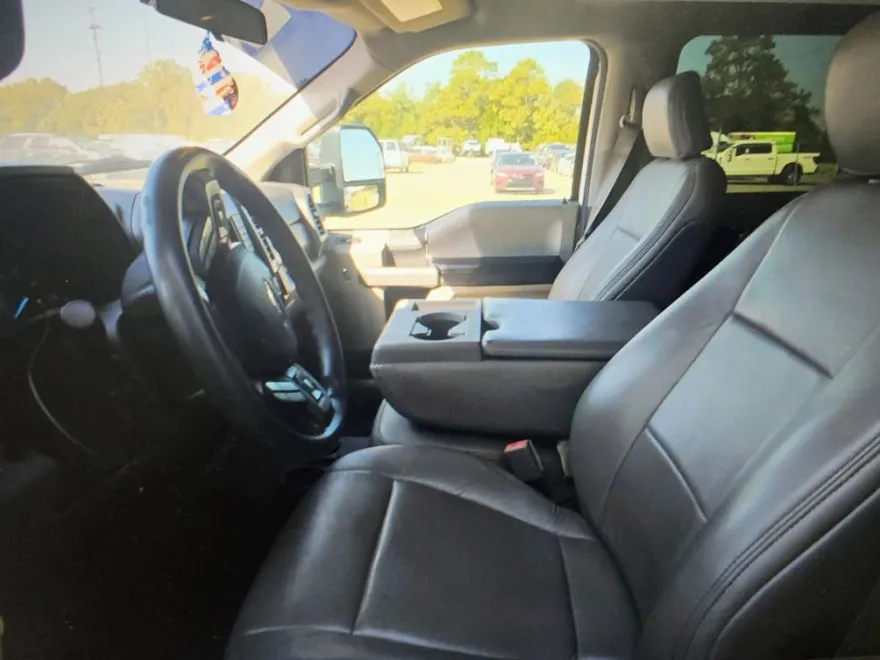 2018 Ford F-350 photo 1