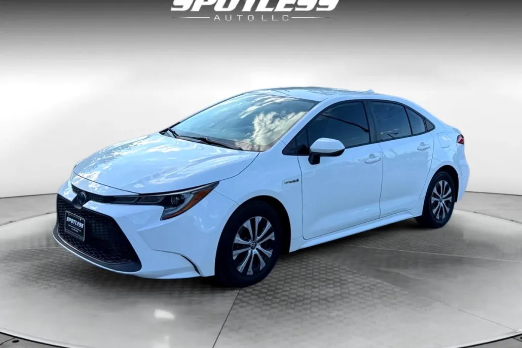 2021 Toyota Corolla LE Hybrid photo 1