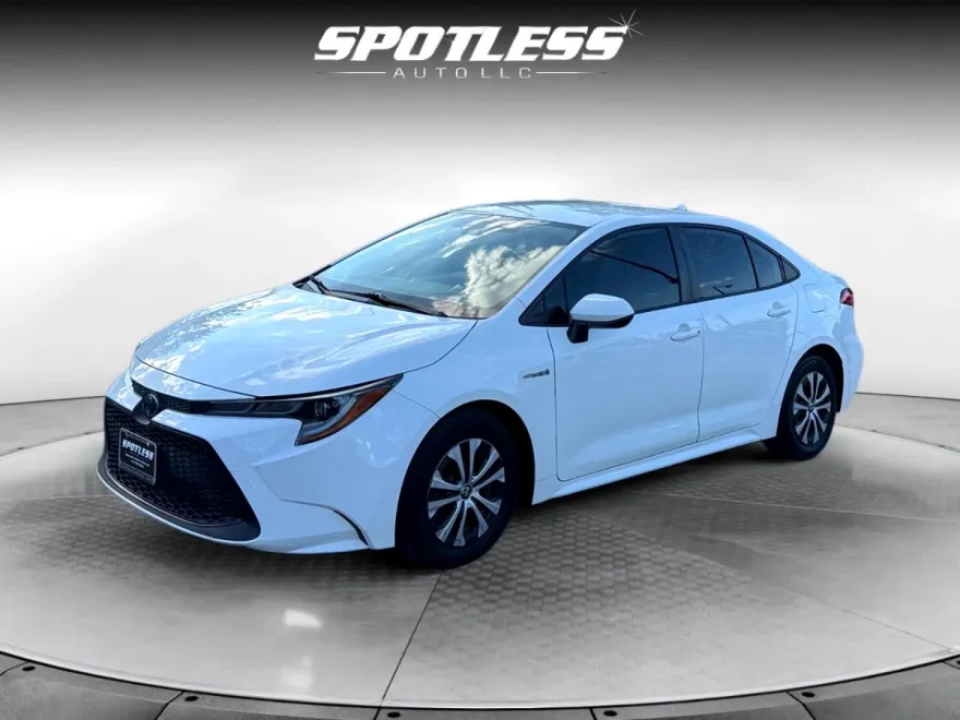 2021 Toyota Corolla LE Hybrid photo 1