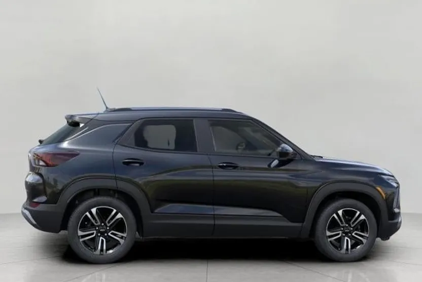 2026 Chevrolet Trailblazer LT photo 1