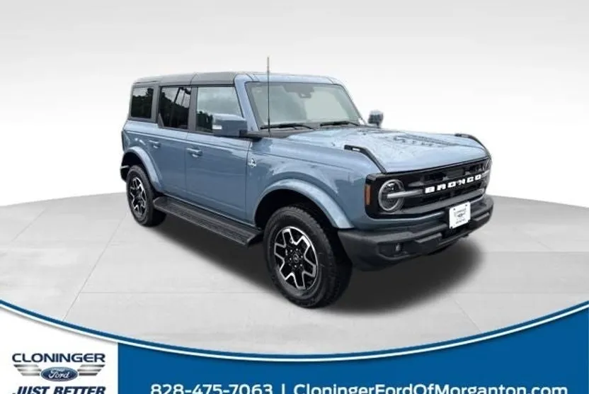 2025 Ford Bronco Outer Banks photo 1