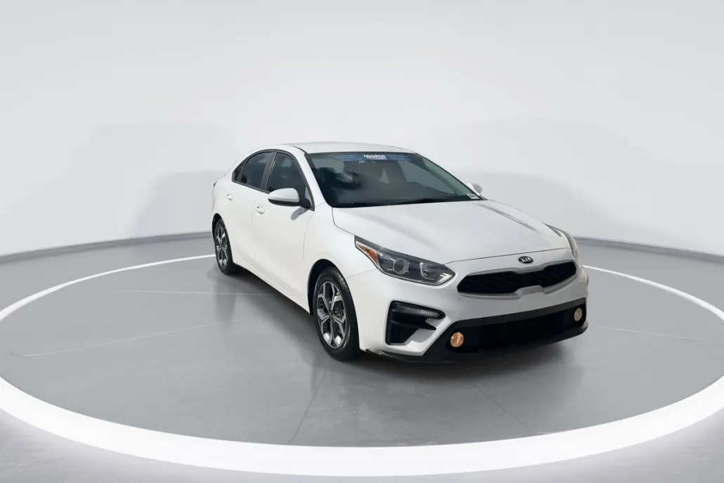 2021 Kia Forte LXS photo 1