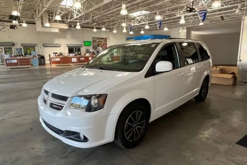 2019 Dodge Grand Caravan GT Sport photo 1