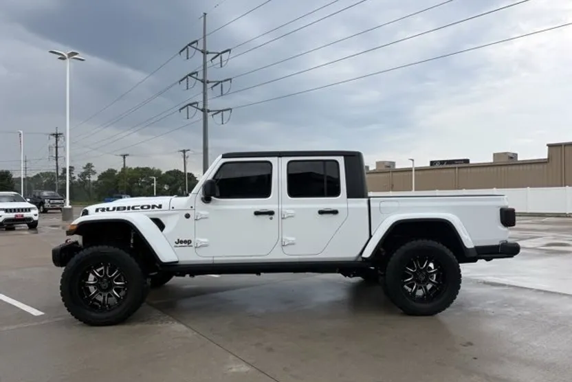 2020 Jeep Gladiator Rubicon photo 1