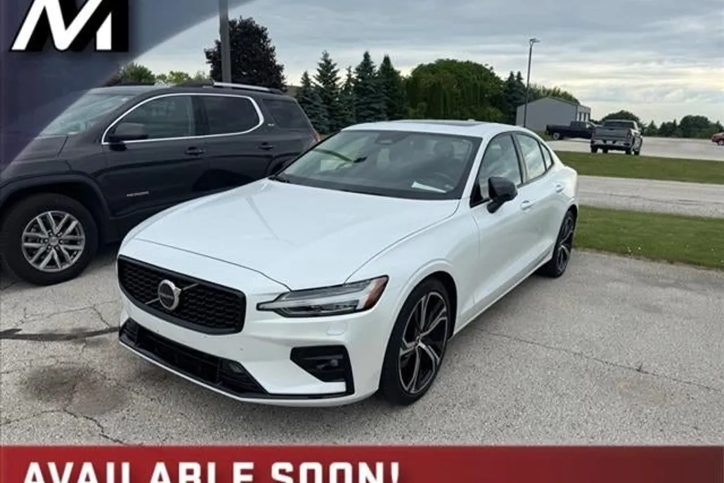 2023 Volvo S60 Core photo 1