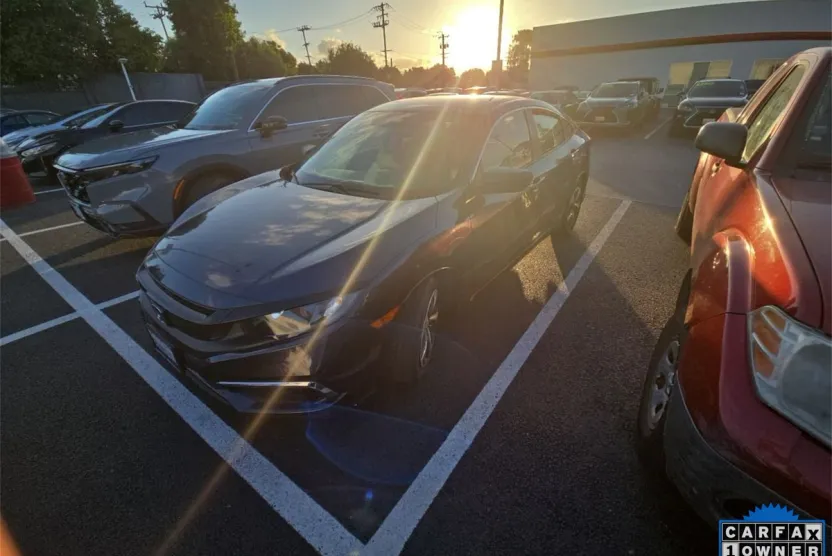 2019 Honda Civic LX photo 1