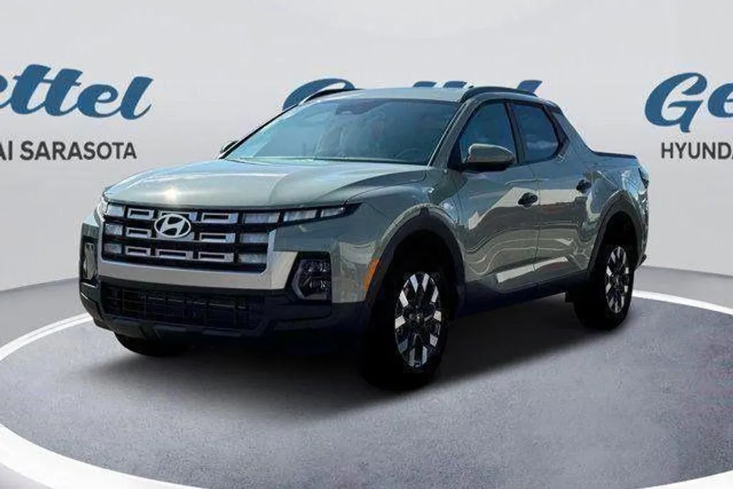 2025 Hyundai Santa Cruz SEL Activity photo 1