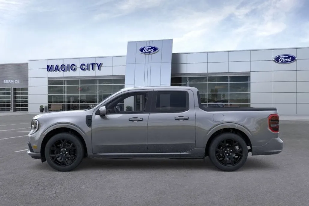 2025 Ford Maverick photo 1