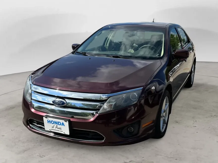 2011 Ford Fusion SE photo 1