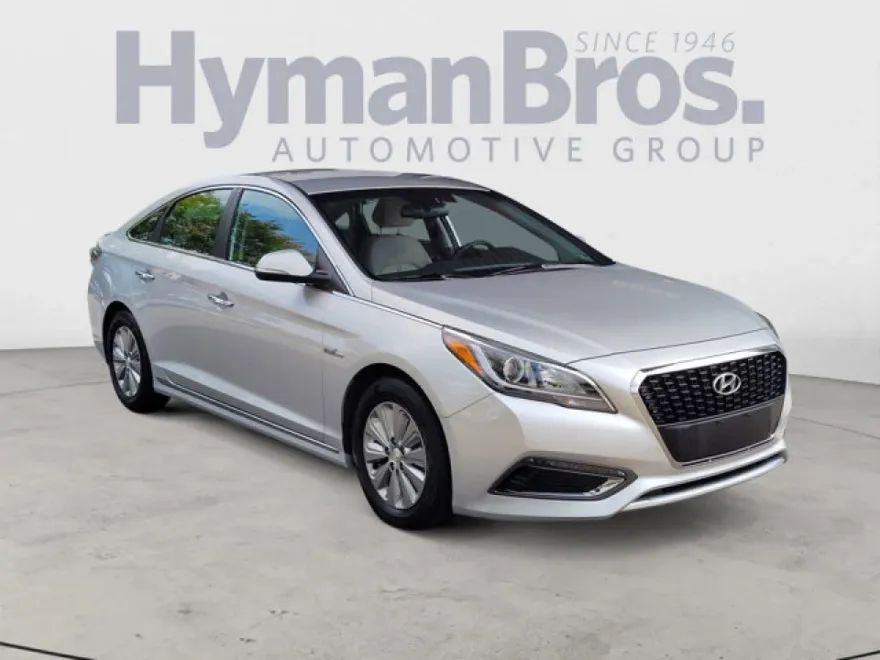2016 Hyundai Sonata Hybrid SE photo 1
