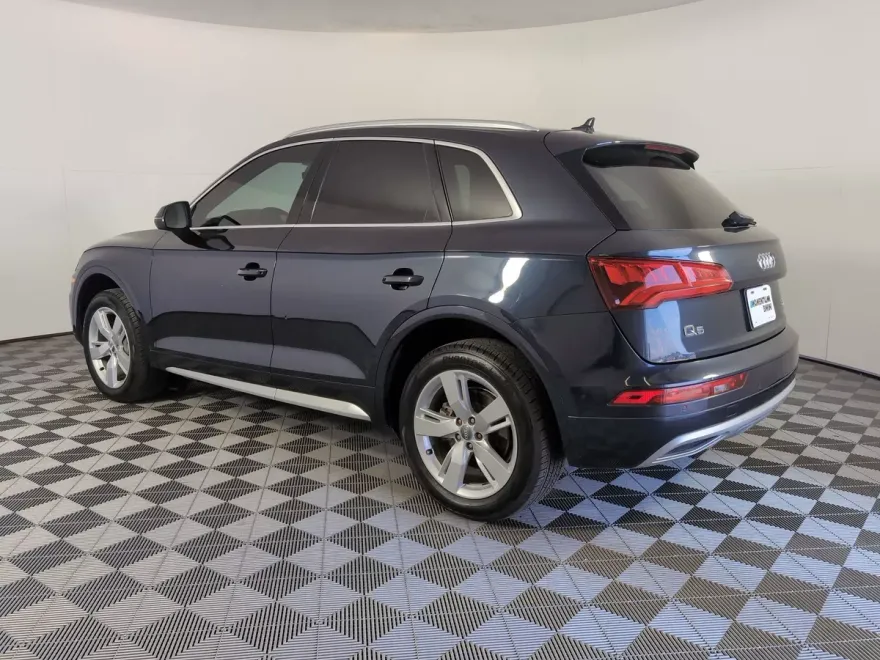2018 Audi Q5 2.0T Premium photo 1
