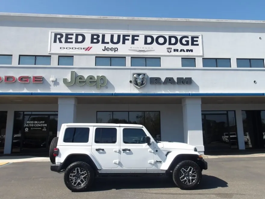 2025 Jeep Wrangler Sahara photo 1