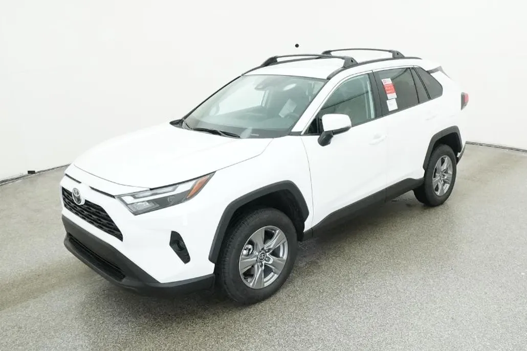 2025 Toyota RAV4 XLE photo 1