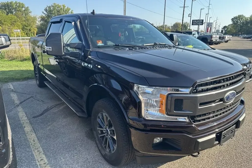 2020 Ford F-150 XLT photo 1