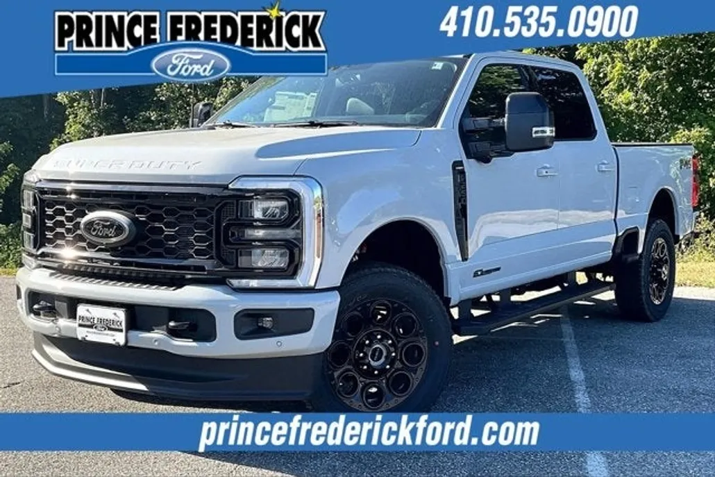 2026 Ford F-250 Lariat photo 1