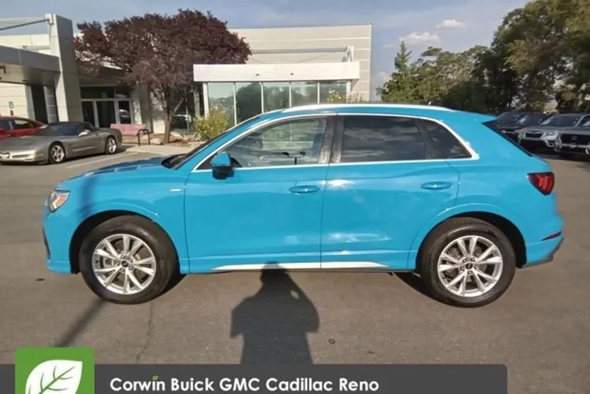 2023 Audi Q3 S line Premium photo 1