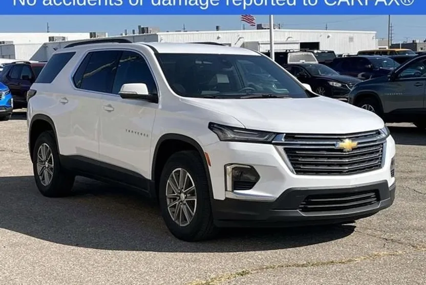 2024 Chevrolet Traverse Cloth photo 1