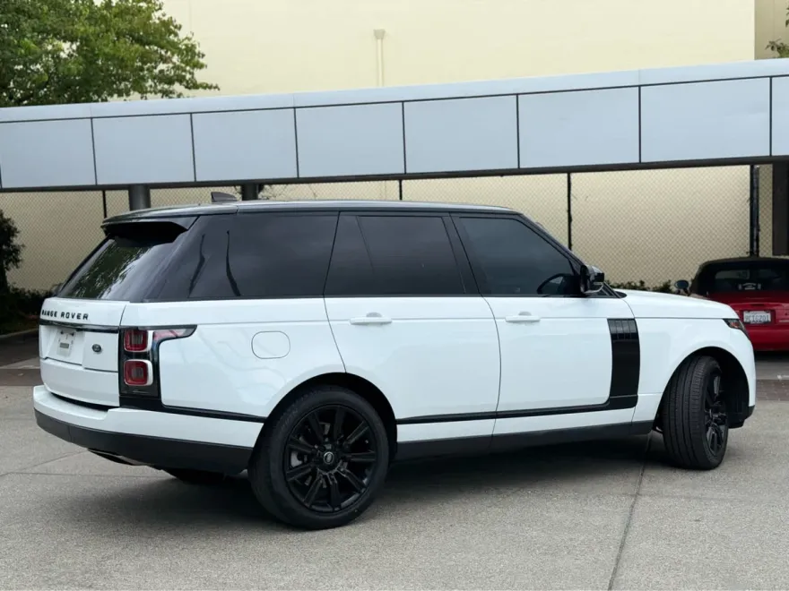 2021 Land Rover Range Rover HSE Silver Edition photo 1