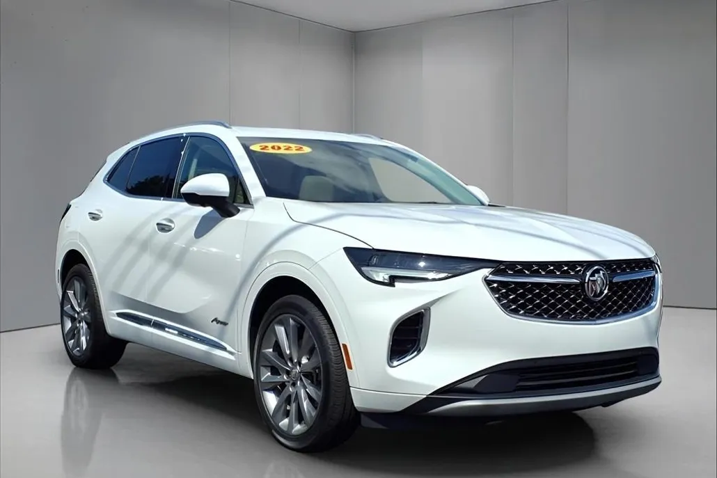 2022 Buick Envision Avenir photo 1