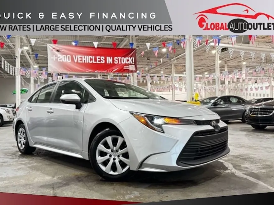2024 Toyota Corolla LE photo 1