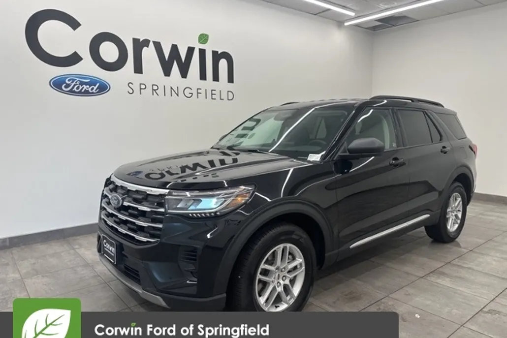 2025 Ford Explorer photo 1