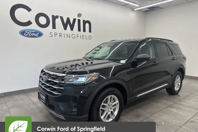 2025 Ford Explorer photo 1