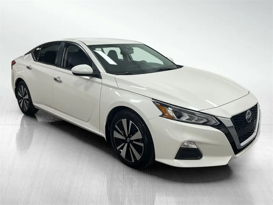 2021 Nissan Altima 2.5 SV photo 1