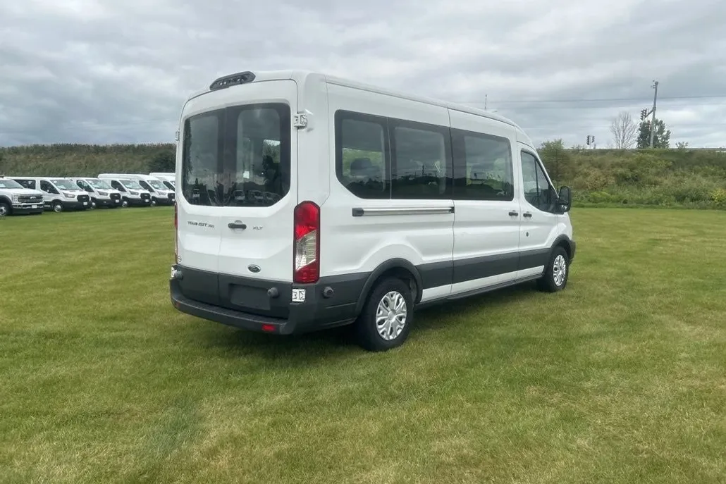 2018 Ford Transit photo 1