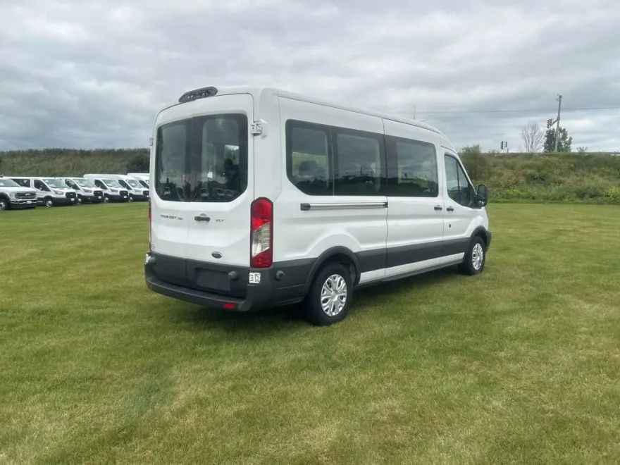 2018 Ford Transit photo 1