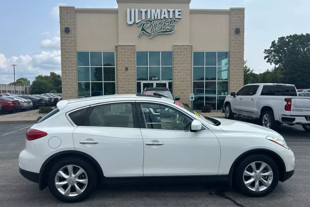 2010 Infiniti EX35 Base photo 1