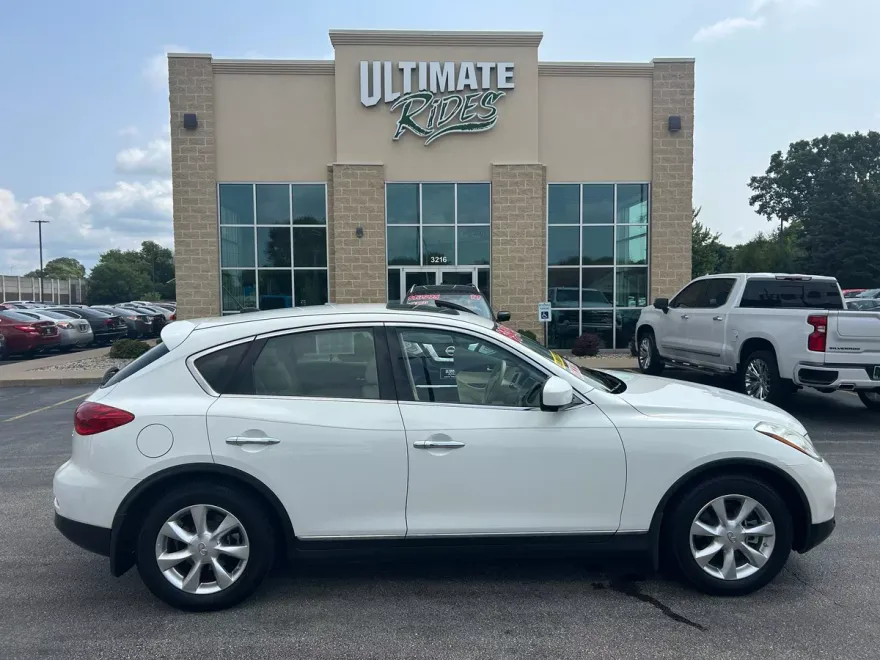2010 Infiniti EX35 Base photo 1