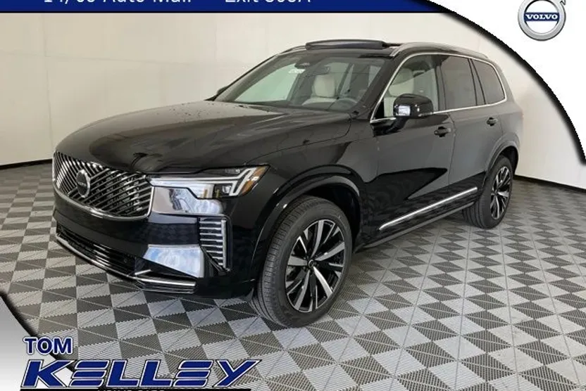 2026 Volvo XC90 B5 Core photo 1
