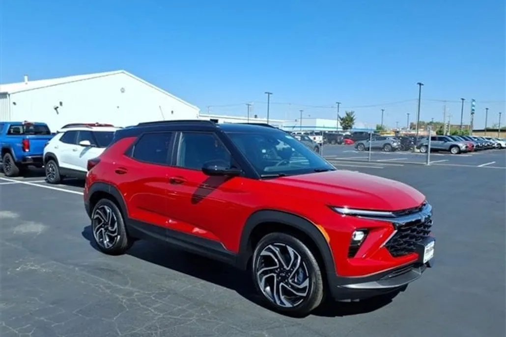 2026 Chevrolet Trailblazer RS photo 1
