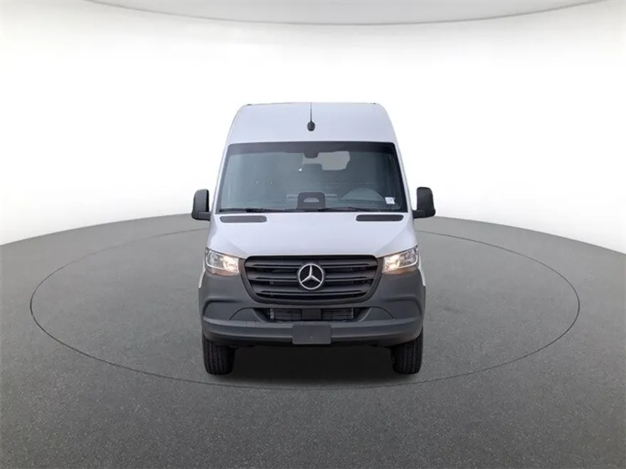 2026 Mercedes Benz Sprinter 2500 photo 1