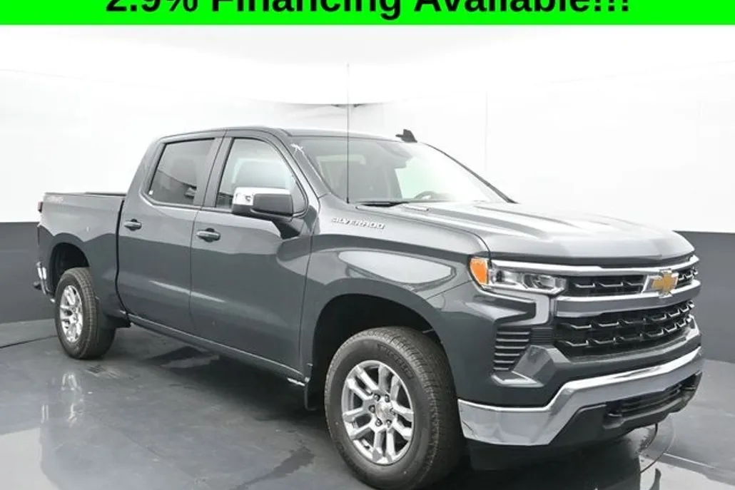 2026 Chevrolet Silverado 1500 LT photo 1