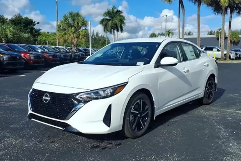 2025 Nissan Sentra SV photo 1