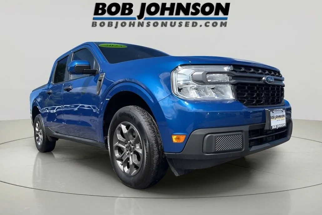 2023 Ford Maverick XLT photo 1