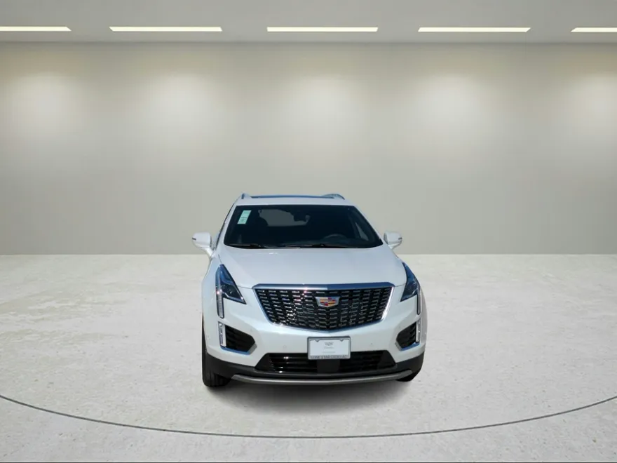 2025 Cadillac XT5 Premium Luxury photo 1