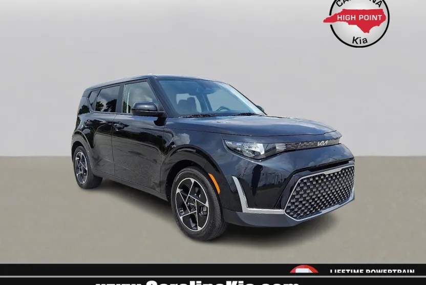 2023 Kia Soul EX photo 1