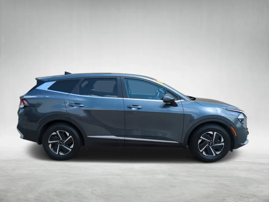 2023 Kia Sportage Hybrid LX photo 1
