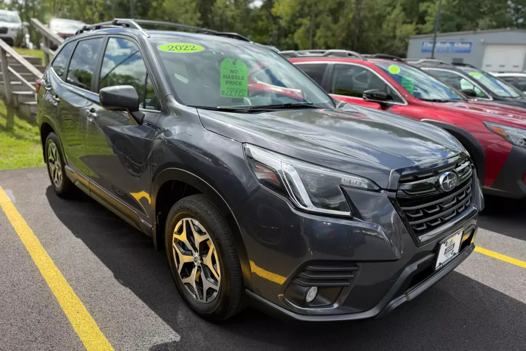 2022 Subaru Forester Premium photo 1