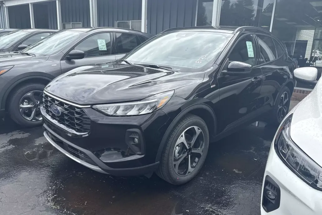 2025 Ford Escape ST-Line Select photo 1