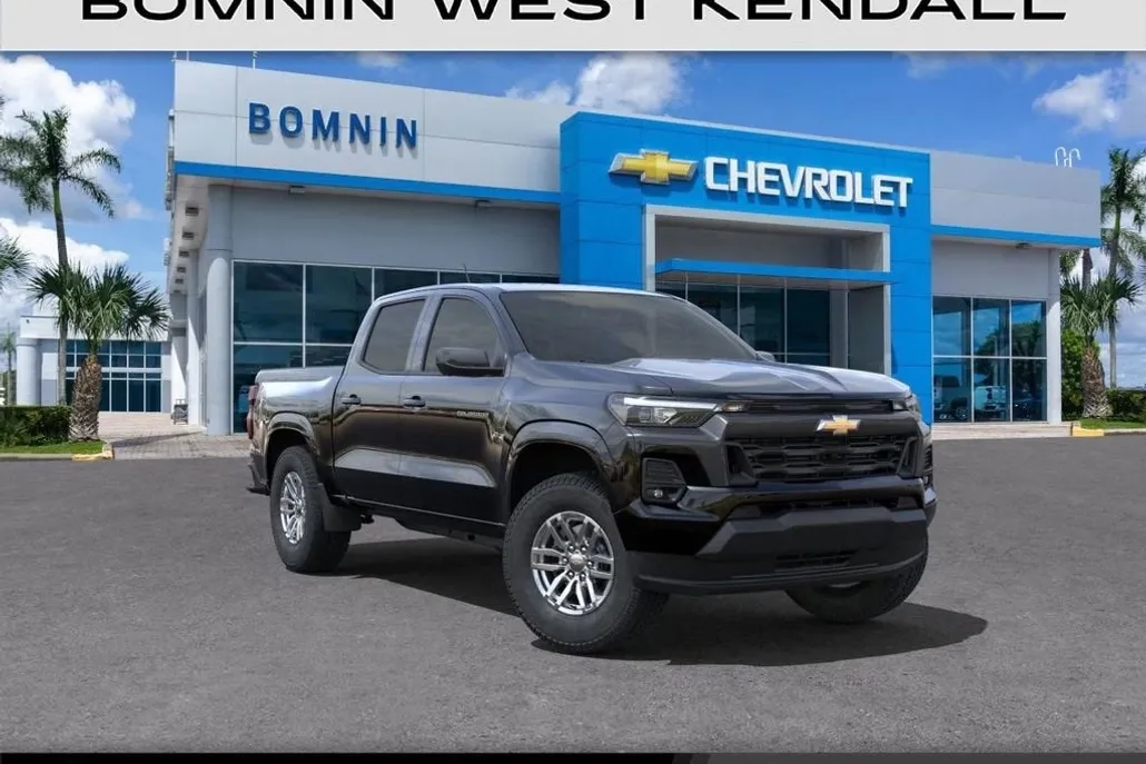 2025 Chevrolet Colorado Work Truck LT photo 1