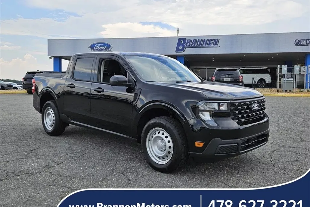 2025 Ford Maverick XL photo 1