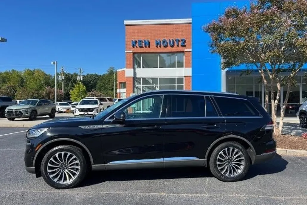2021 Lincoln Aviator Reserve photo 1