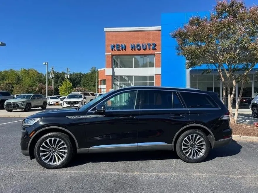2021 Lincoln Aviator Reserve photo 1